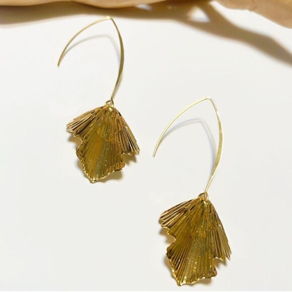 Gold leaf drop earrings #558 - Picture 4 of 6